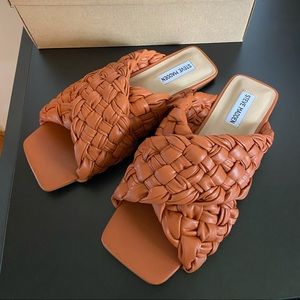 Steve Madden Square Toe Sandals Size 10 NWT
